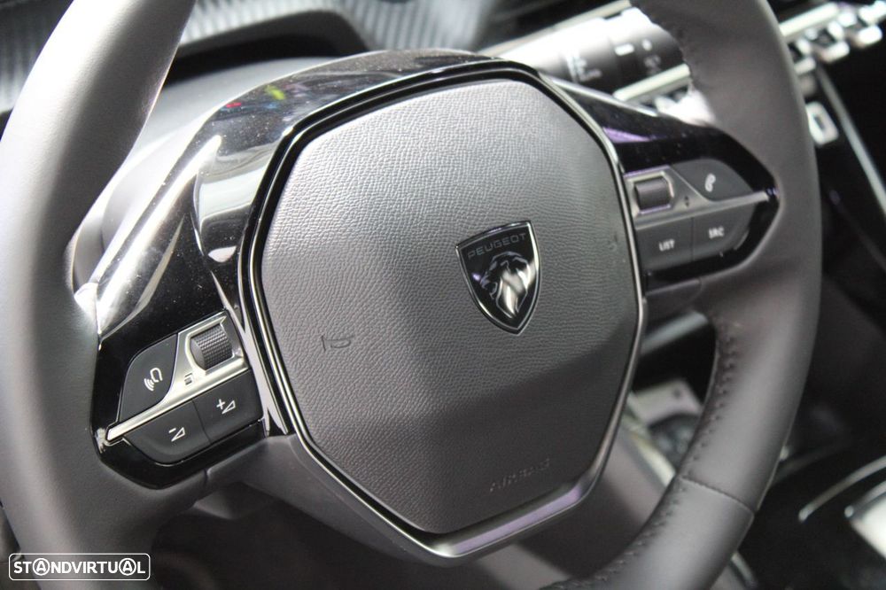 Peugeot 2008 - 13