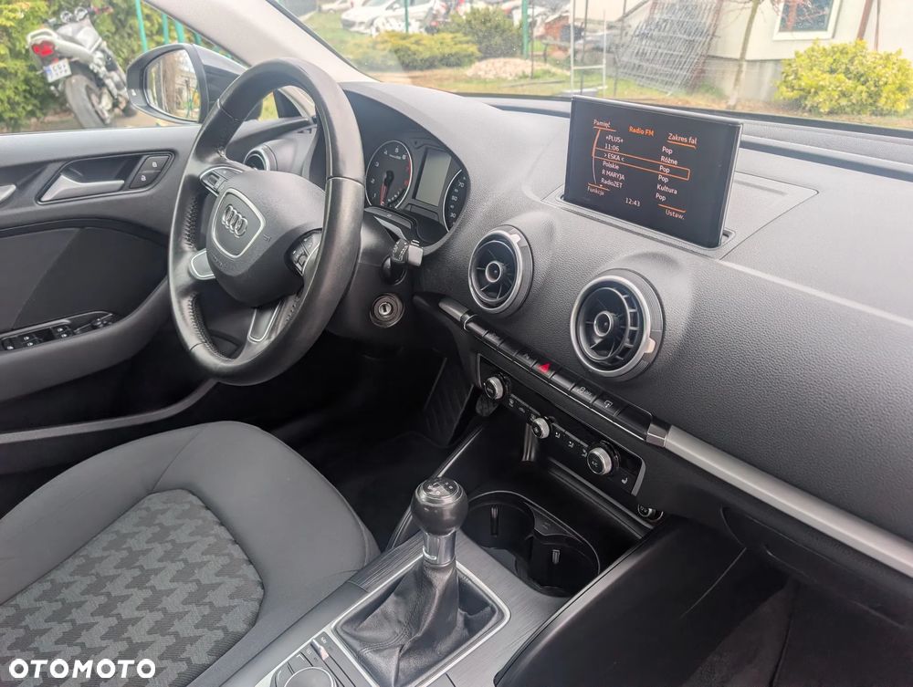 Audi A3 Sportback 1.4 TFSI Attraction - 8