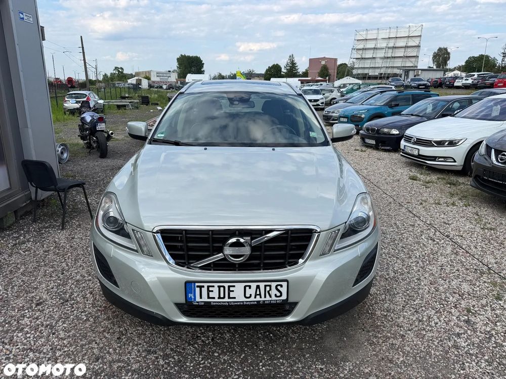 Volvo XC 60 D4 Momentum - 8