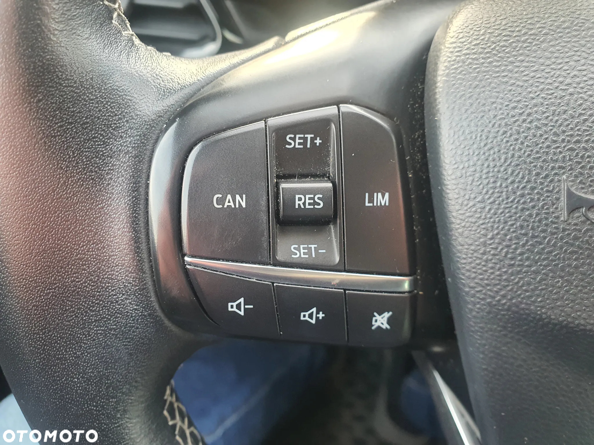Ford Fiesta 1.0 EcoBoost S&S ACTIVE - 16