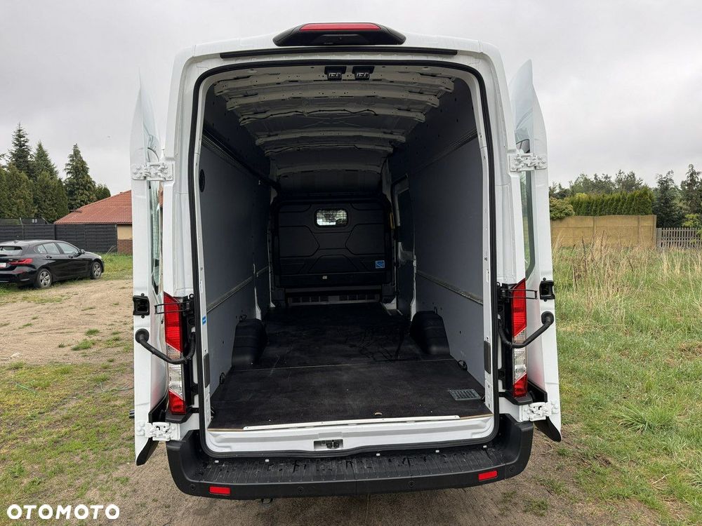 Ford Transit - 9