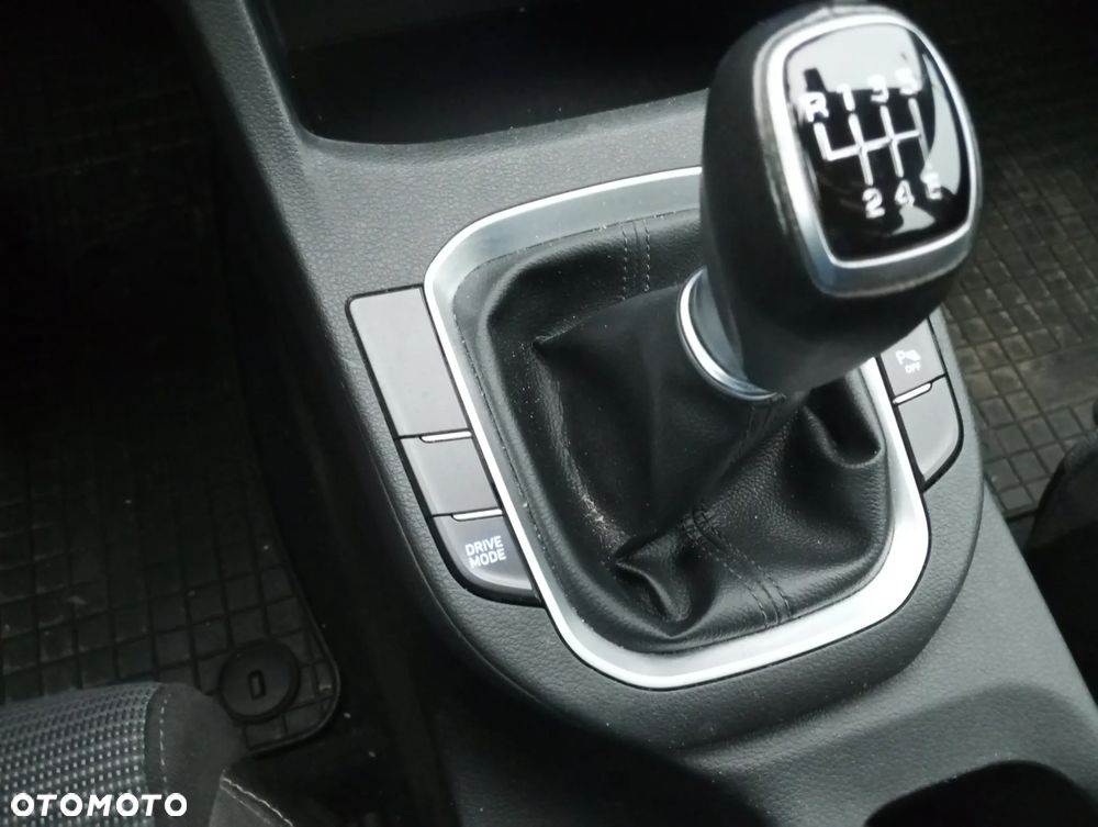 Hyundai i30 - 10