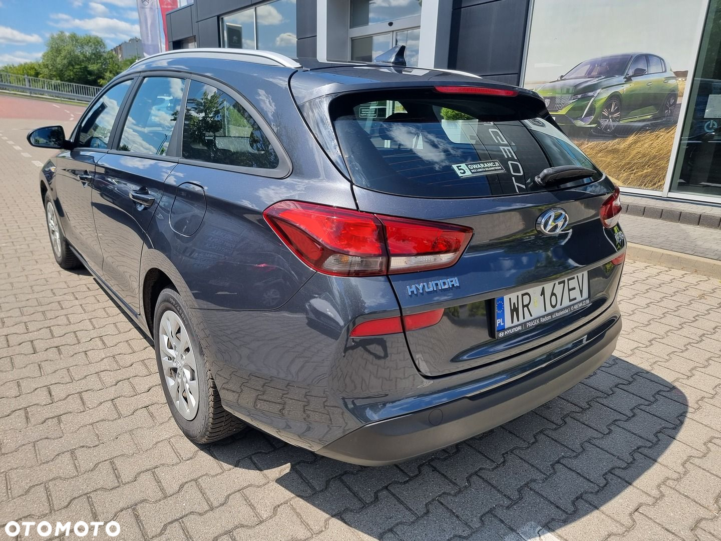 Hyundai i30 1.5 DPI Classic + - 10