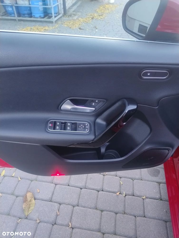 Mercedes-Benz Klasa A 180 d 7G-DCT Edition 19 - 18