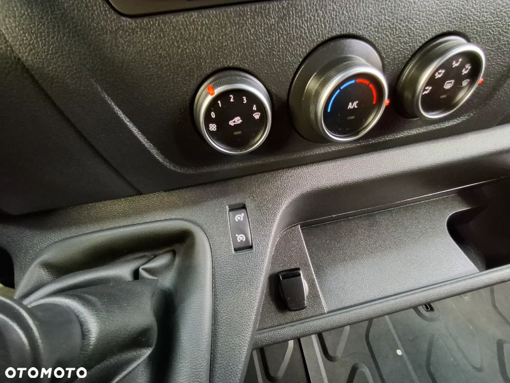 Renault Reno Master LIFT L2H2 Certyfikat ADR 9.1.1.2 EX/II Materiały Wybuchowe Furgon Van 3 Miejsca 2020r - 33