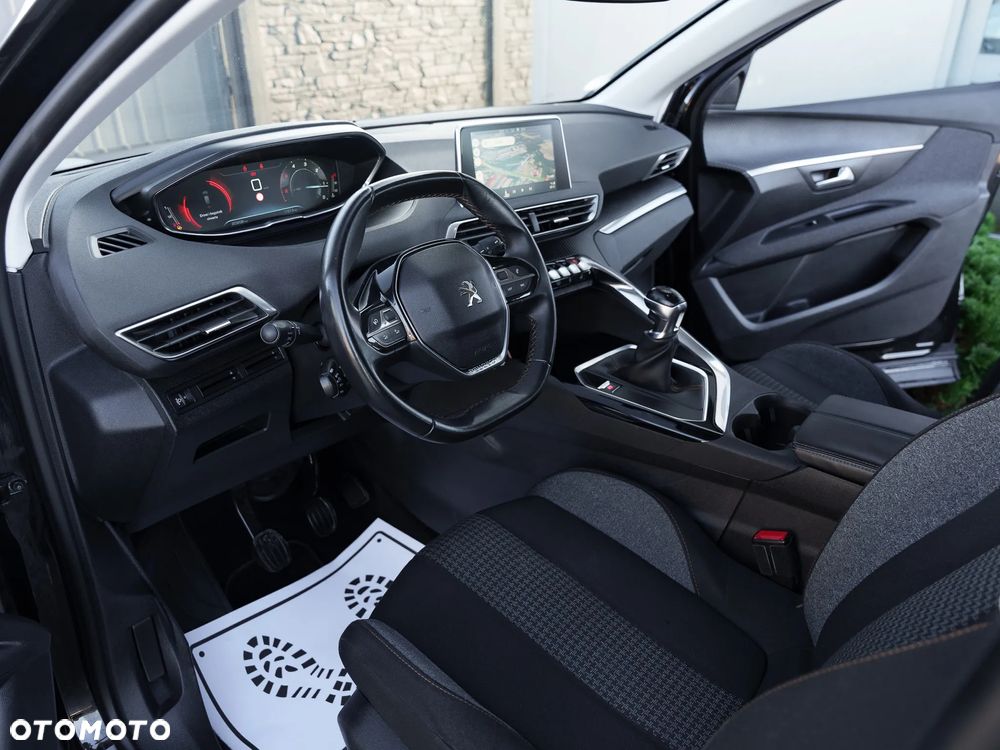 Peugeot 3008 1.6 BlueHDi Active S&S - 17