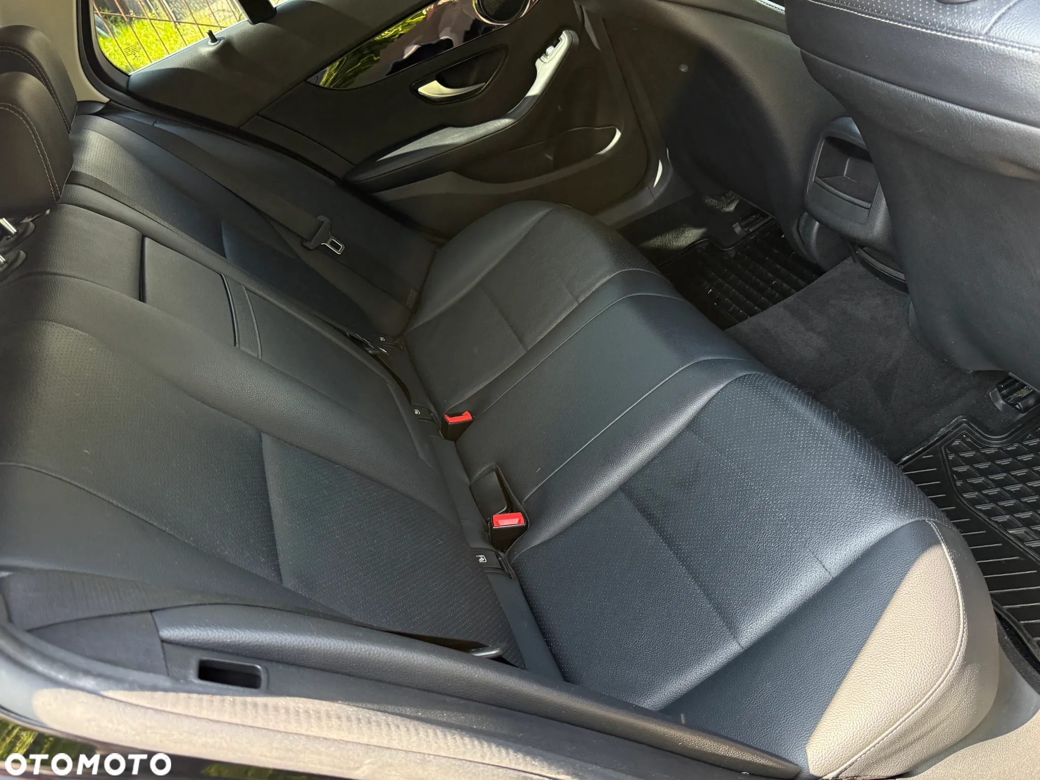 Mercedes-Benz Klasa C 200 9G-TRONIC - 36