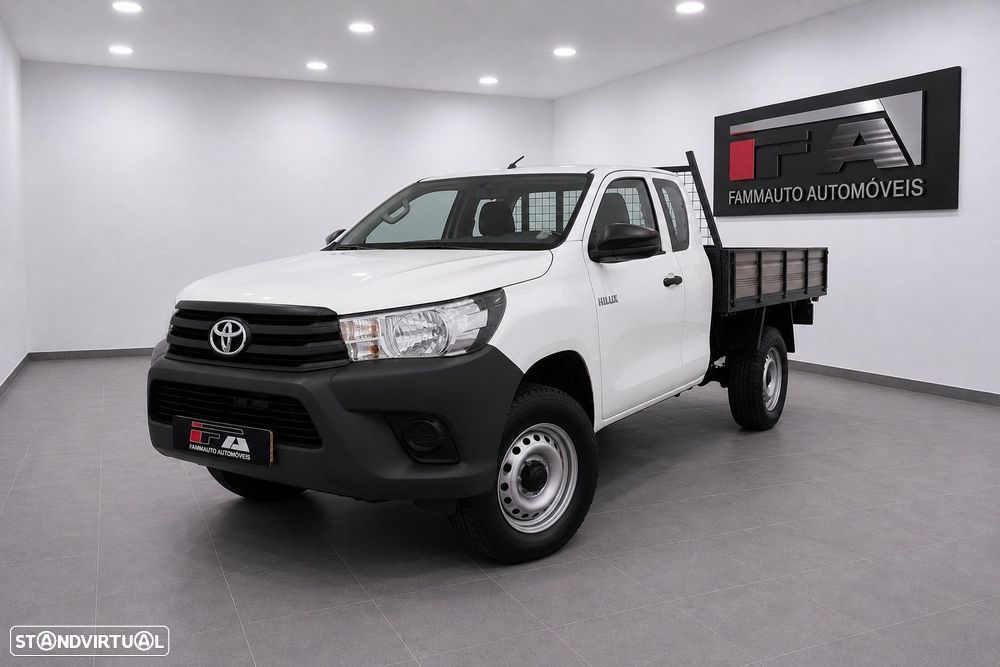 Toyota Hilux 2.4 D-4D 2WD CD CM 3L - 2
