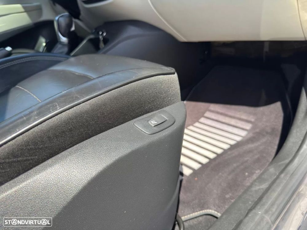 Renault Captur 1.2 TCe Initiale Paris EDC - 31