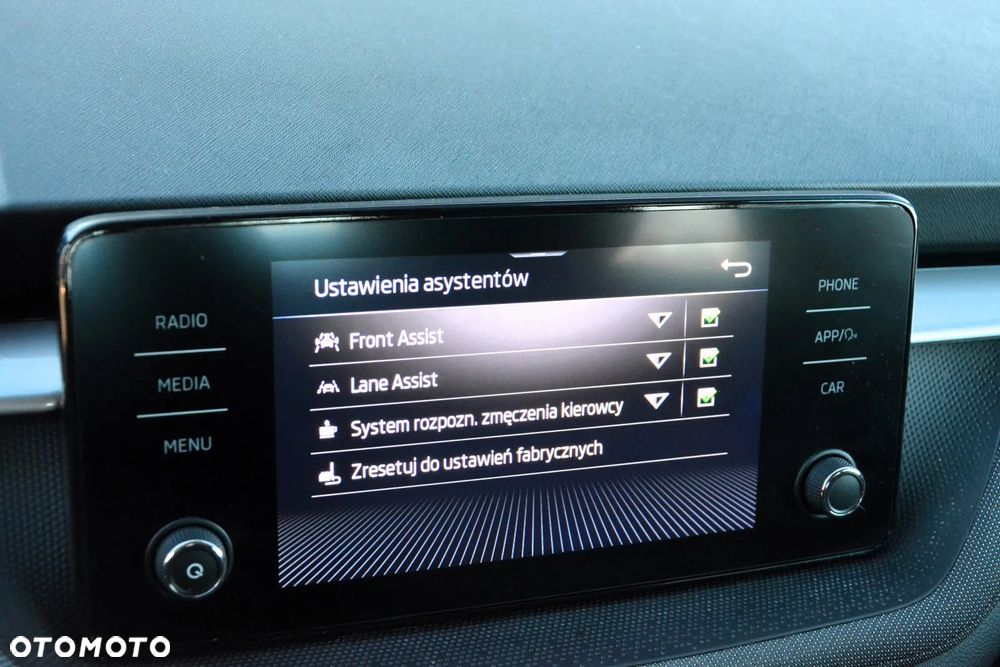 Skoda Fabia 1.0 Ambition - 26