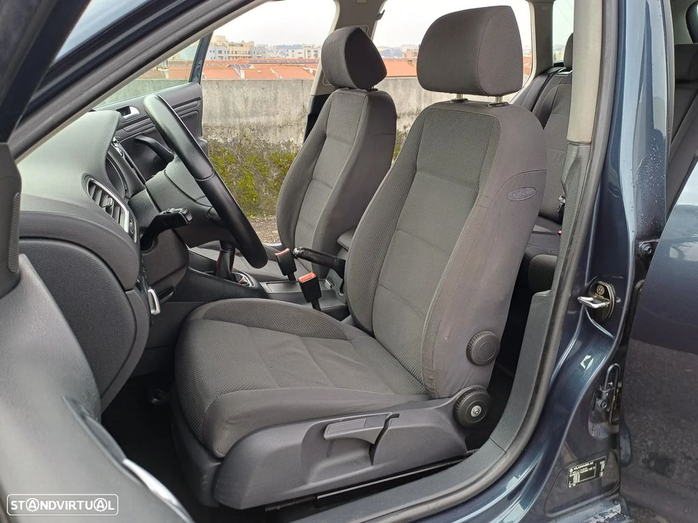 VW Golf Variant 1.6 TDi Confortline - 6