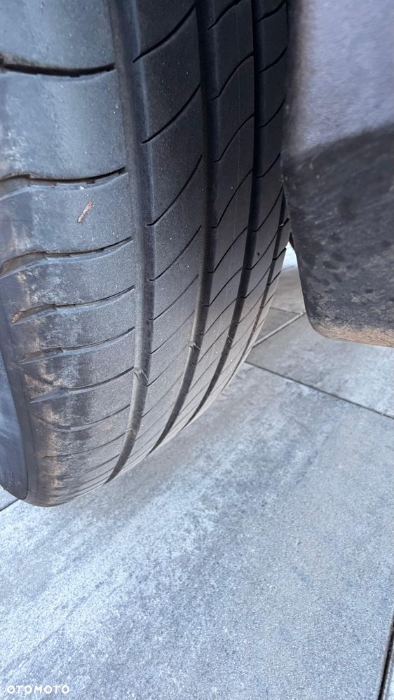 Peugeot 3008 1.2 PureTech mHEV Allure Pack S&S e-DCS6 - 12