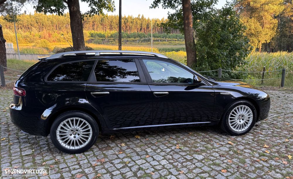 Alfa Romeo 159 Sportwagon 1.9 JTDm 16V Sportiva - 8