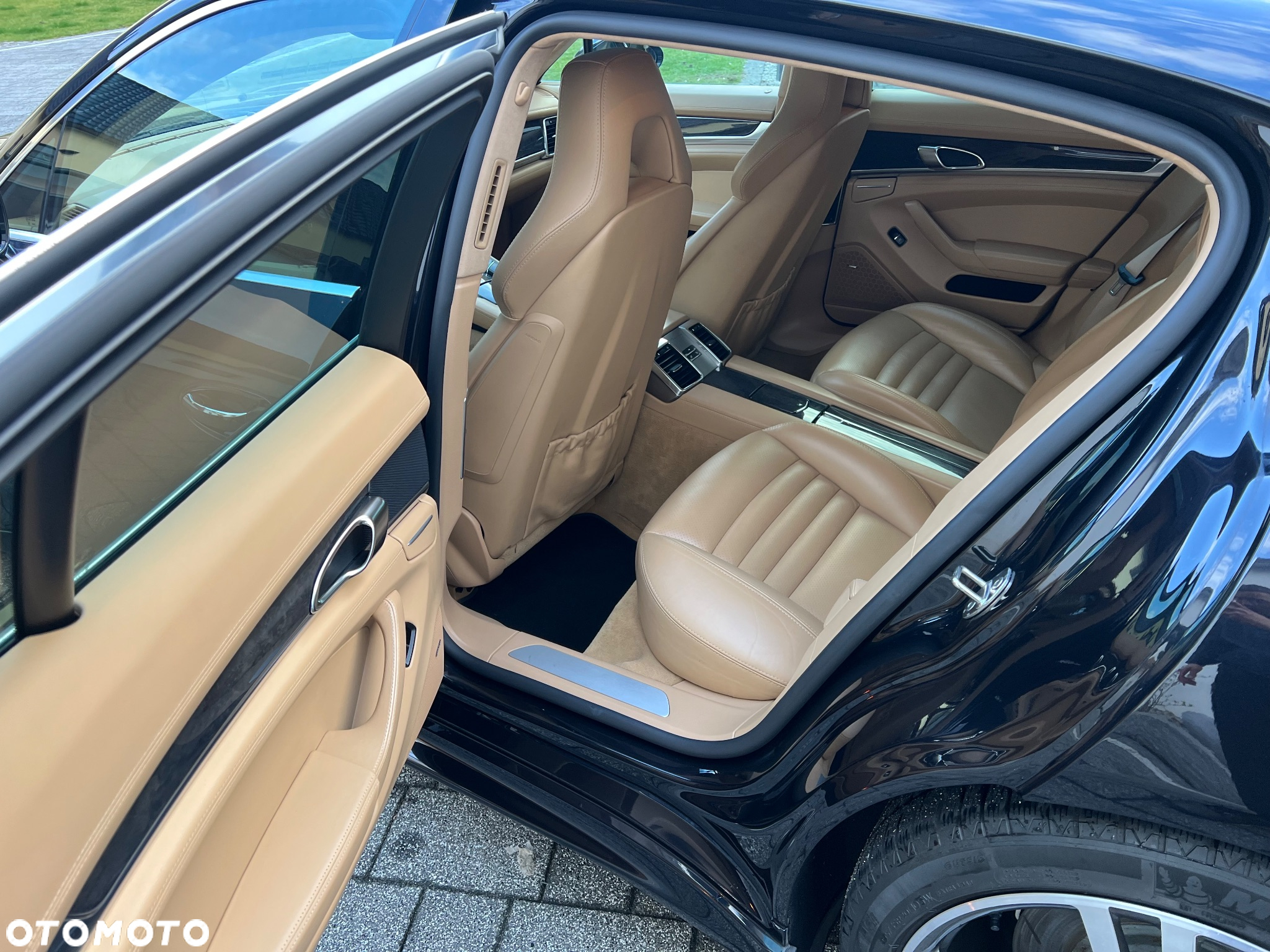 Porsche Panamera Turbo S PDK - 19