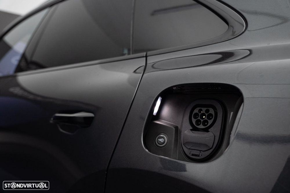 Porsche Macan Electric 4 - 14