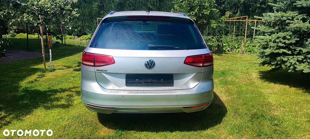 Volkswagen Passat 2.0 TDI SCR DSG Business - 3