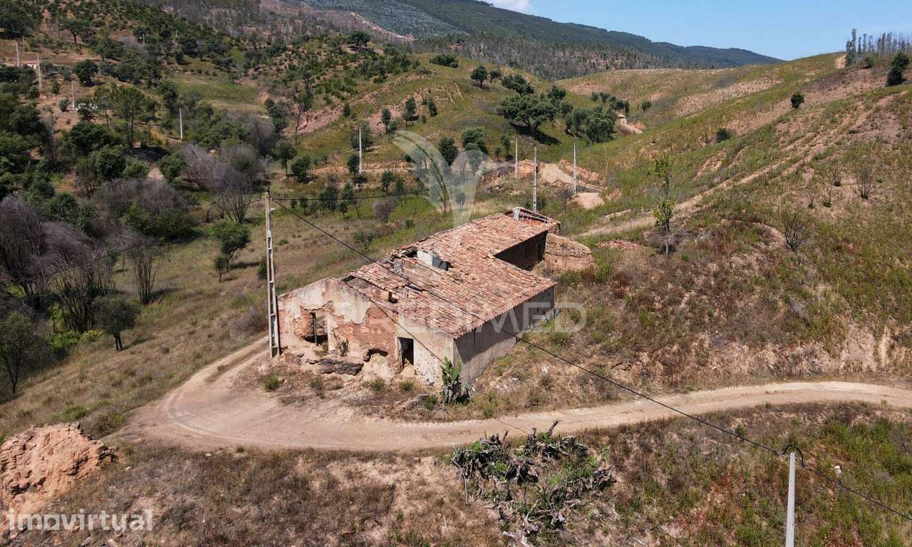 Quinta com 9,6750 ha a 25 Km da Praia da Zambujeira - Grande imagem: 2/27