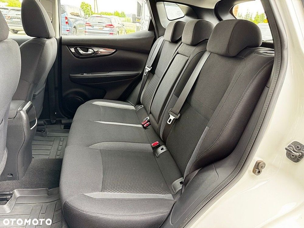 Nissan Qashqai 1.2 DIG-T N-Connecta - 13