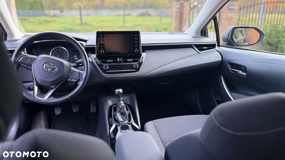 Toyota Corolla - 10