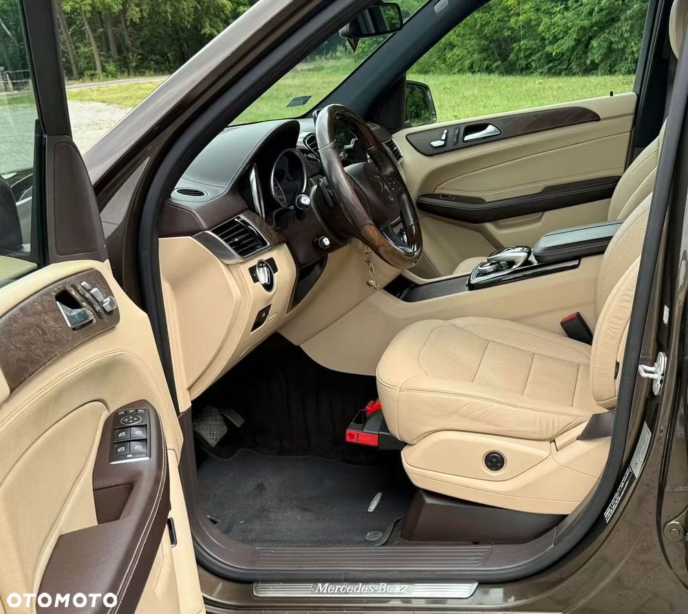 Mercedes-Benz GLE 350 d 4-Matic - 16
