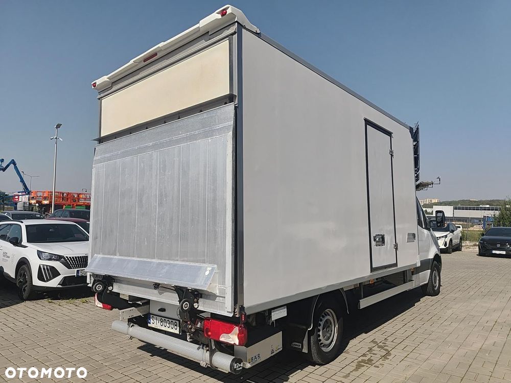 Mercedes-Benz Sprinter - 6