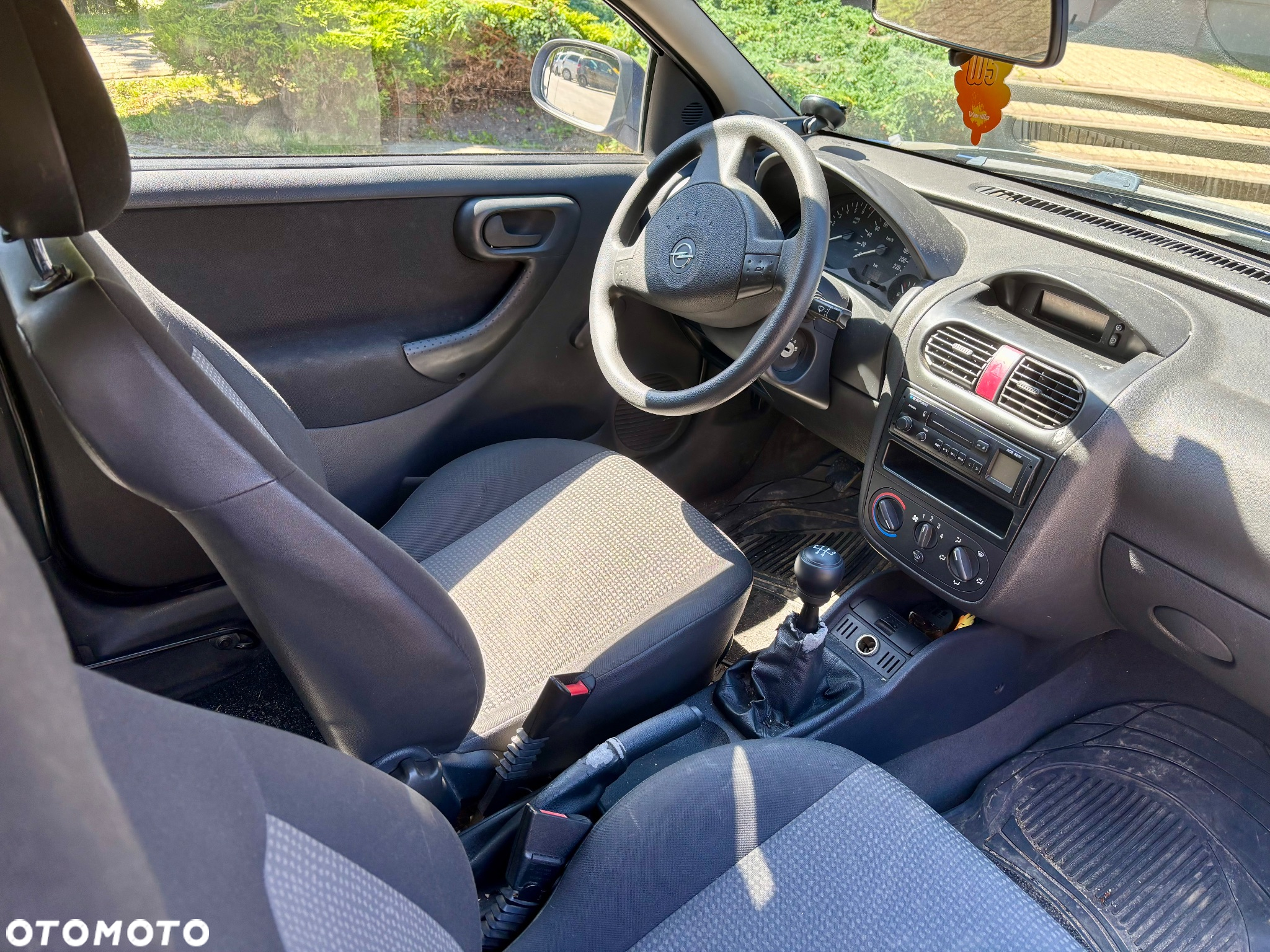 Opel Corsa 1.0 12V - 2