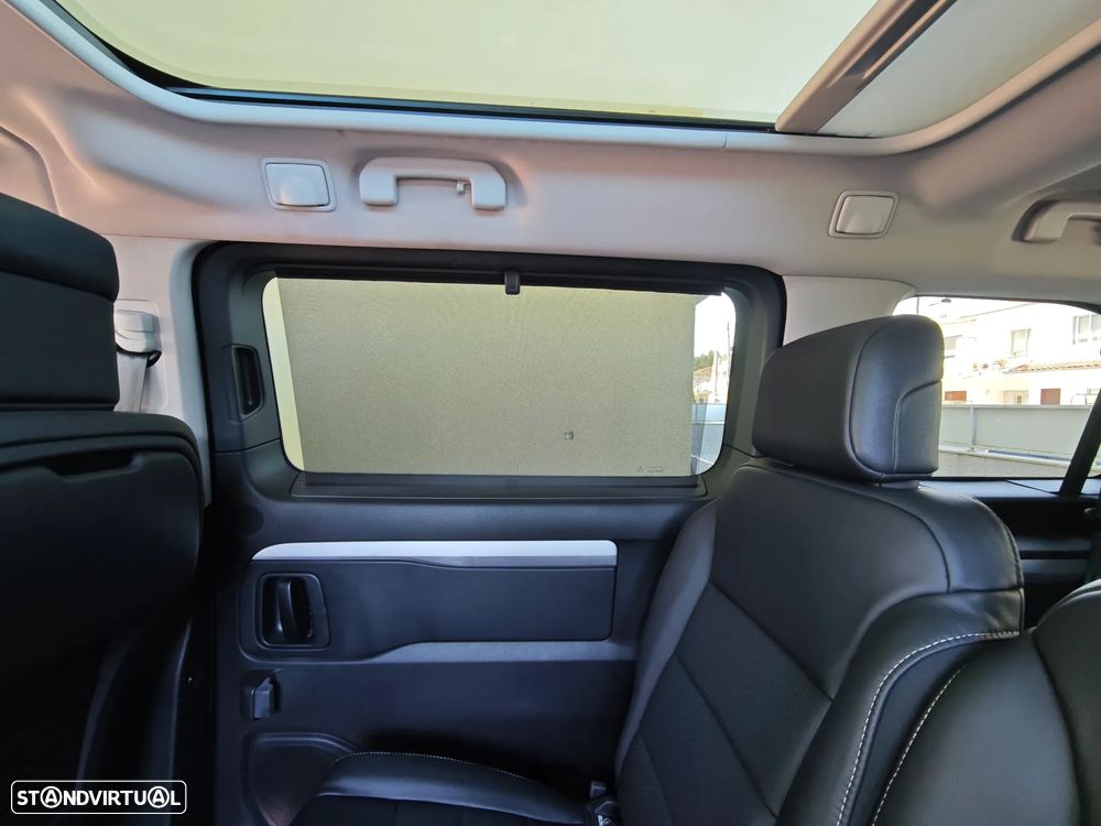 Peugeot e-Traveller L3 (50kWh) Business VIP - 16