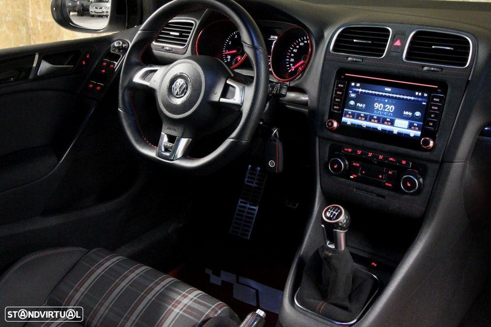 VW Golf 2.0 TSi GTI - 6