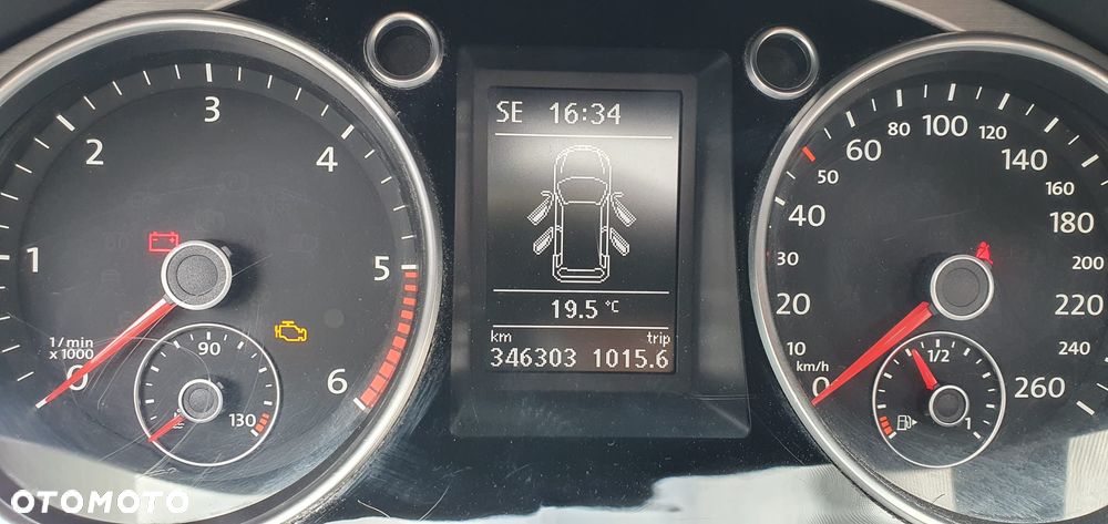 Volkswagen Passat 2.0 TDI BlueMotion Technology Highline - 21