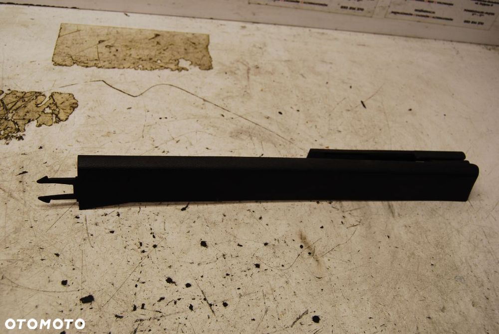 OSŁONA PROWADNICA FOTELA LEWA PRAWA 7L0881464 AUDI Q7 2008R. - 2