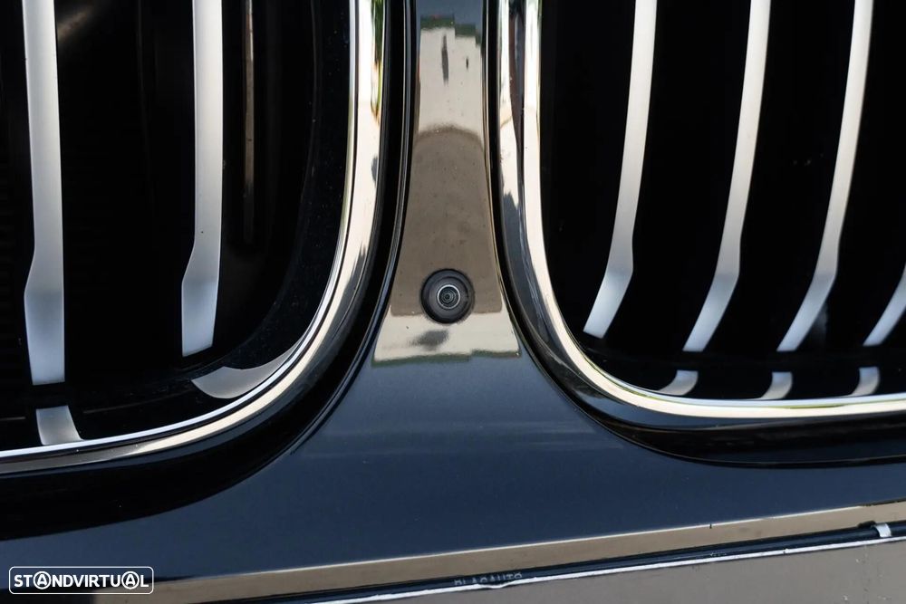 BMW X4 20 d xDrive XLine Auto - 38