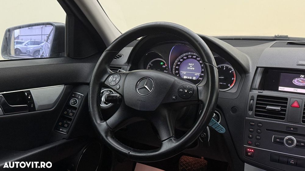 Mercedes-Benz C - 16