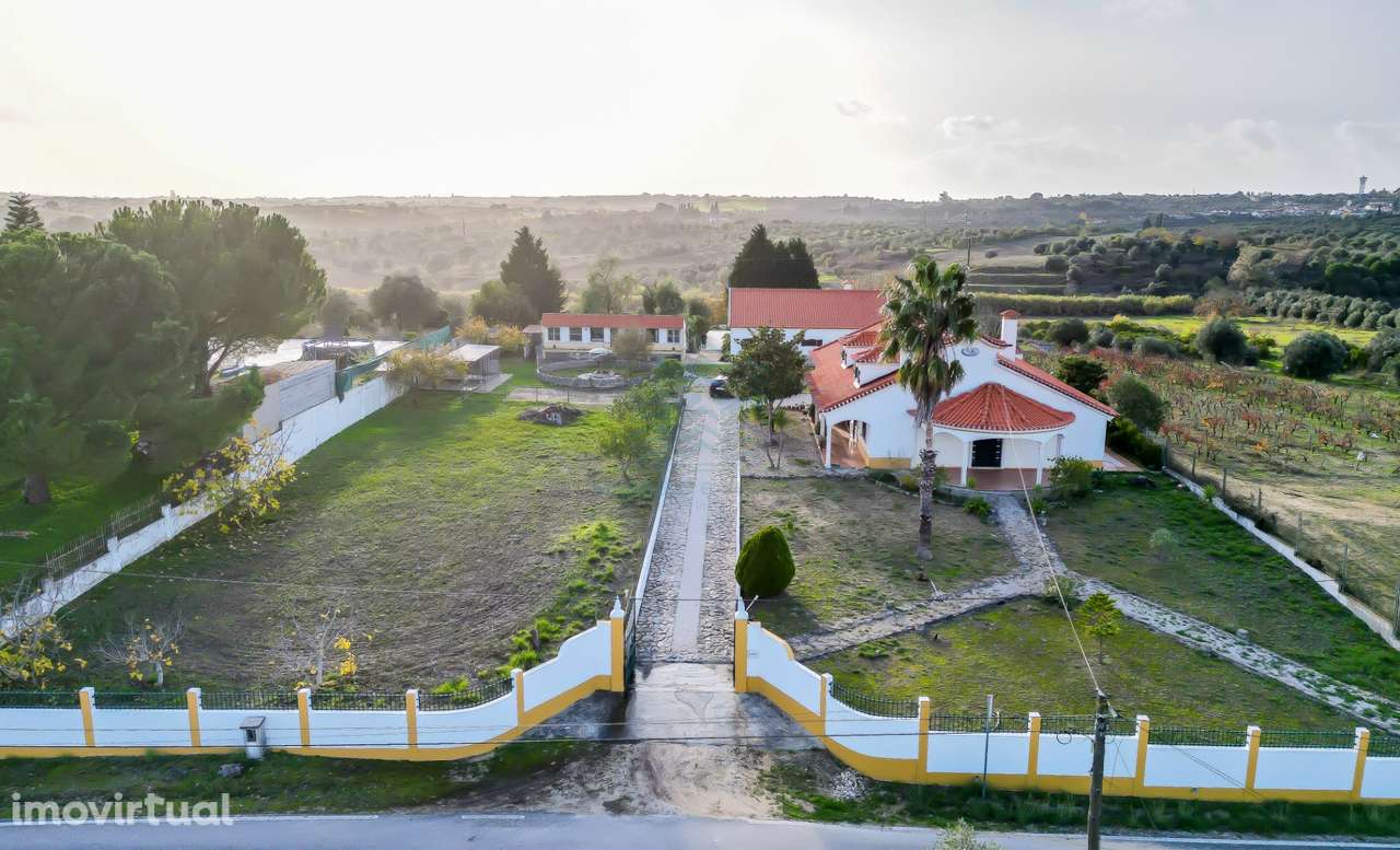 Moradia T3 em Carril - Torres Novas - Grande imagem: 2/51