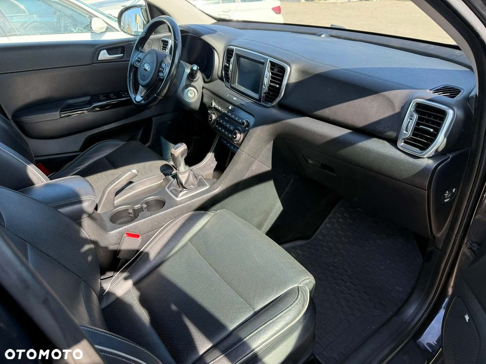 Kia Sportage 2,0 CRDI 2WD ISG Spirit - 10