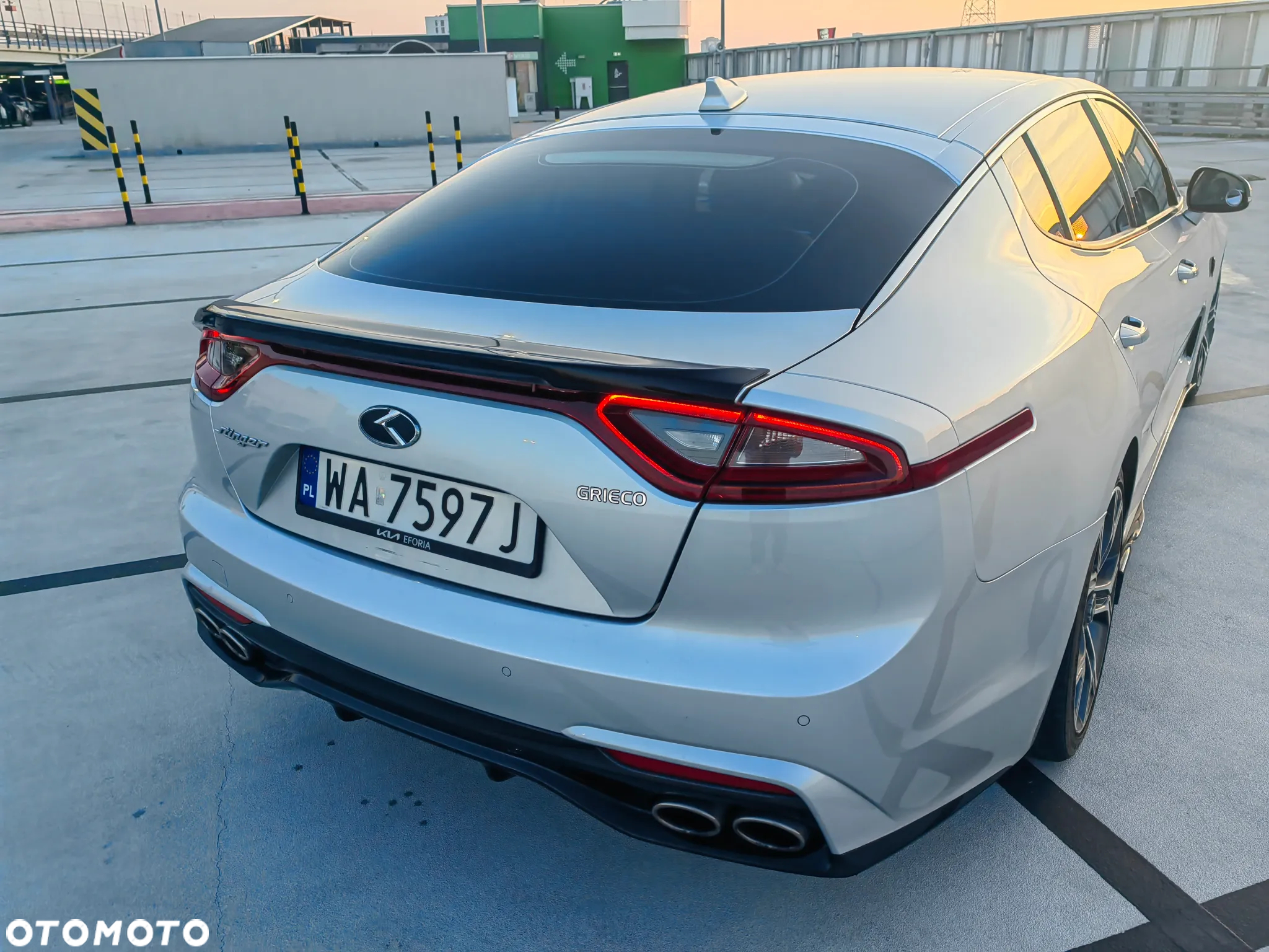 Kia Stinger 2.0 T-GDI L - 9