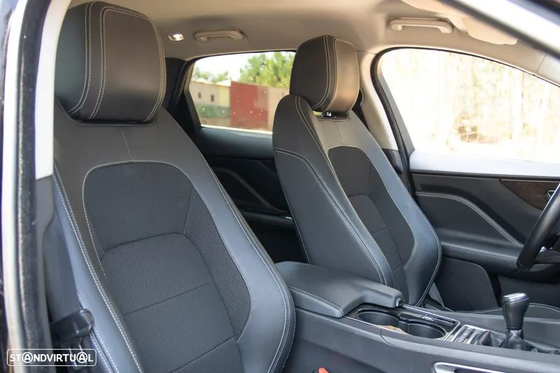 Jaguar F-Pace 20d R-Sport - 16