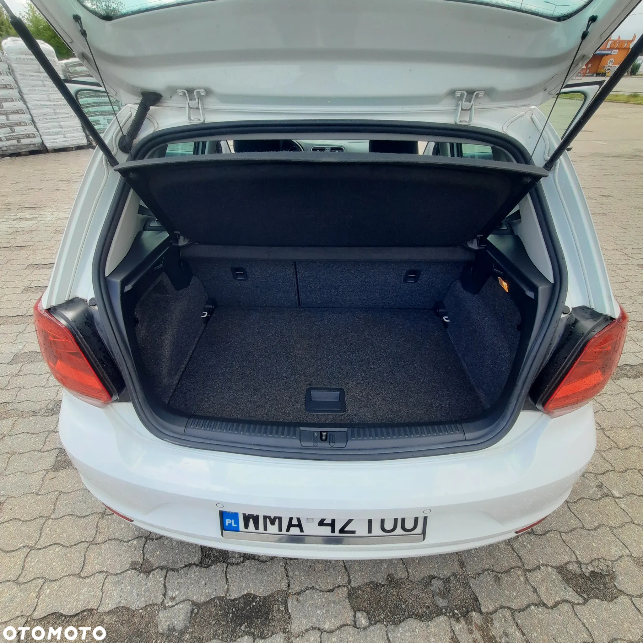 Volkswagen Polo 1.4 TDI (Blue Motion Technology) Comfortline - 11