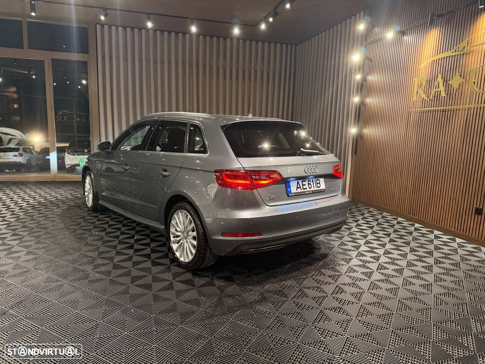 Audi A3 Sportback e-tron 1.4 TFSI Sport S tronic - 4