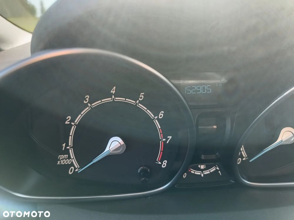 Ford Fiesta - 11