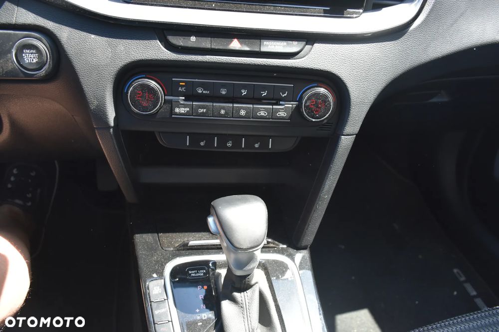 Kia Ceed 1.6 GDI DCT OPF Vision - 14