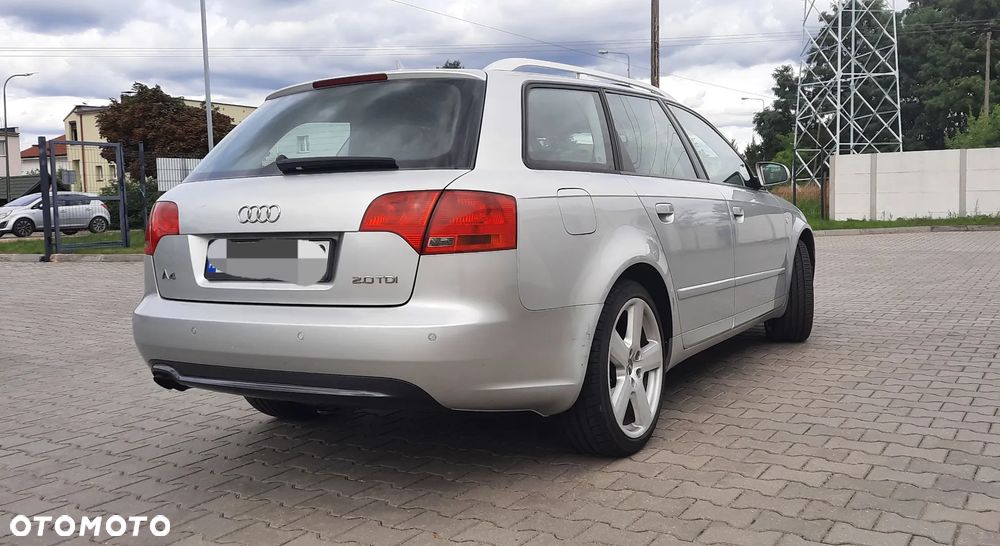 Audi A4 Avant 2.0 TDI - 4