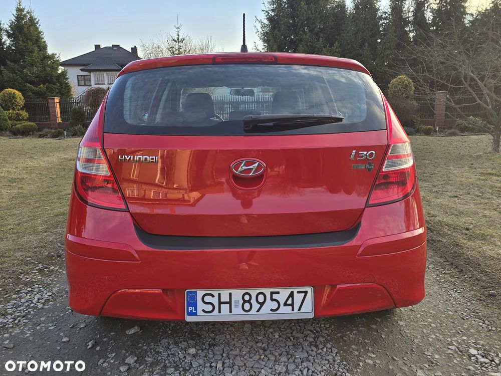 Hyundai i30 1.4 Classic + - 10