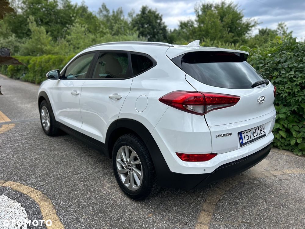 Hyundai Tucson blue 1.7 CRDi 2WD Passion - 11