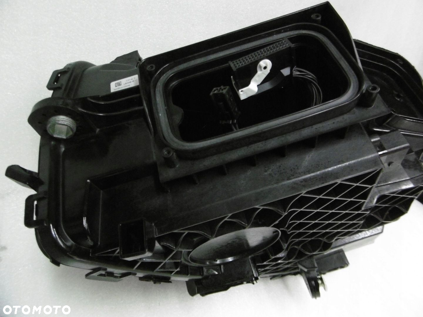 MERCEDES GLC W253 - lampa przednia prawa FULL LED - 10