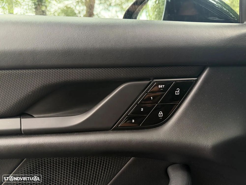 Porsche Taycan 4S Bateria Performance Plus - 32
