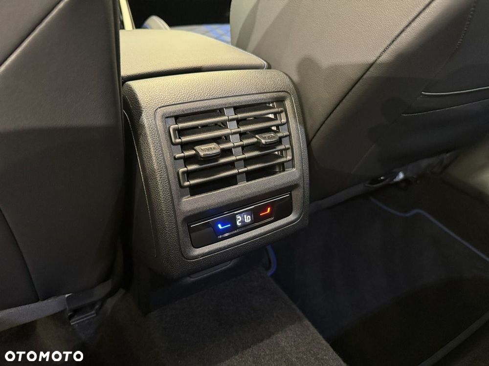 Volkswagen Golf Variant - 31