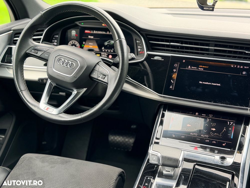 Audi Q7 - 7