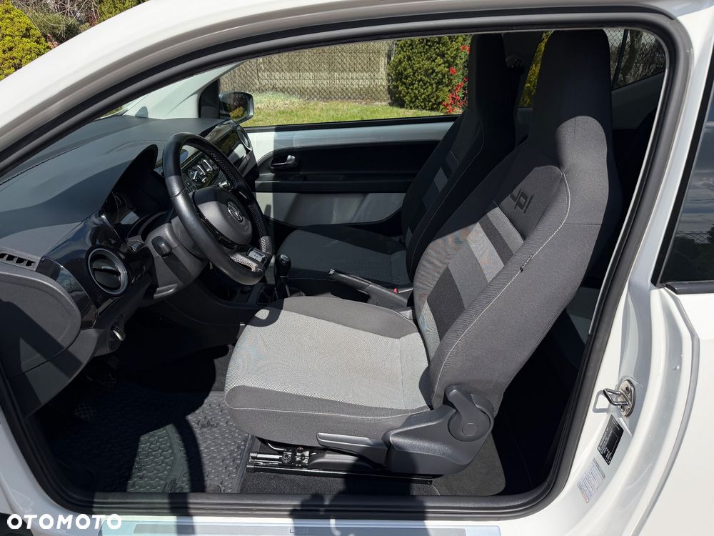Volkswagen up! cheer - 24