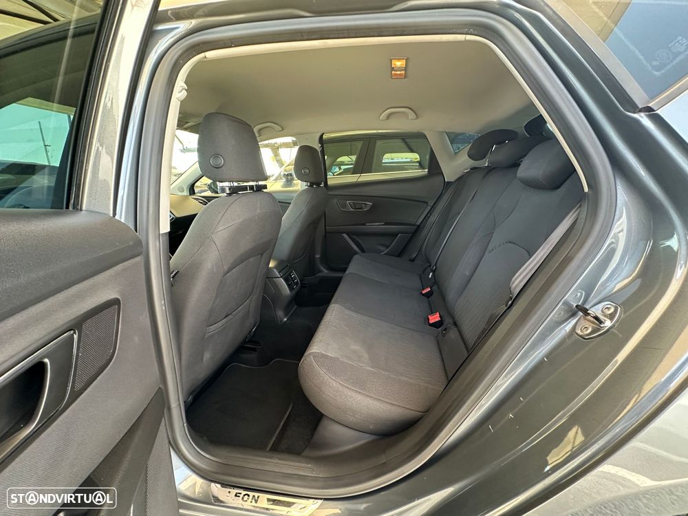 SEAT Leon 1.6 TDI Style DSG S/S - 23