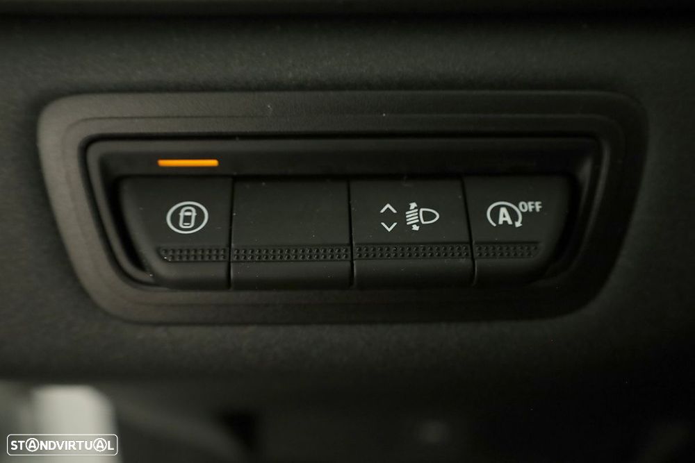 Renault Captur 1.0 TCe Techno Bi-Fuel - 19